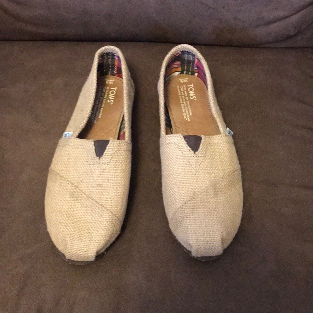 Women’s Burlap Toms
